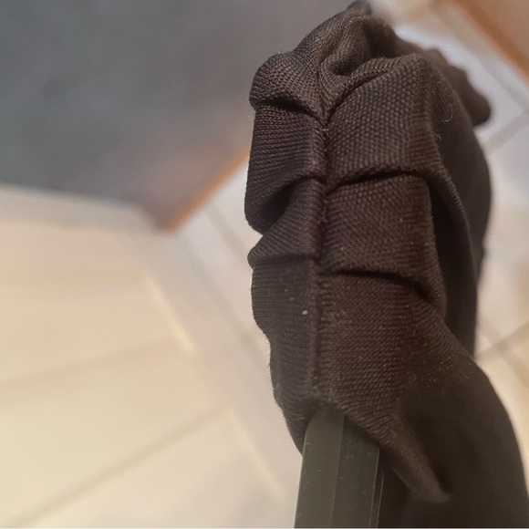 Designer REISS Freda dress size 4 BRAND NEW--black textured skirt off shoulder - Picture 9 of 9